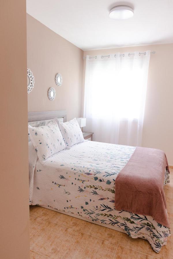 Apto Ache, Acogedor Apartamento De 66 M Con Terraza, Aire Acondicionado Y Parking Privado Gratuito Los Abrigos Exterior foto